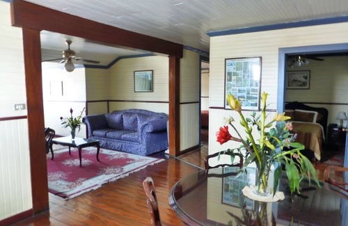 Amon Hotel | Santo Tomas Hotel