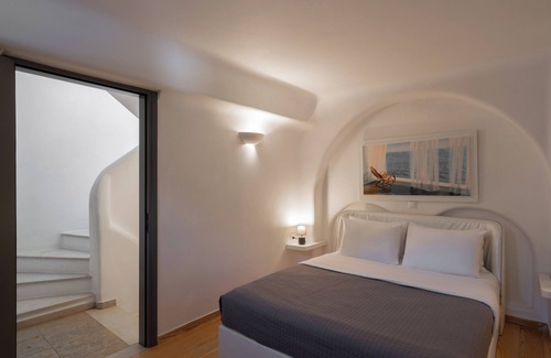 Akrotiri Hotel | Santorini Princess Presidential Suites