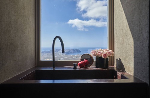 Pyrgos Villa | Santorini Sky - The Lodge