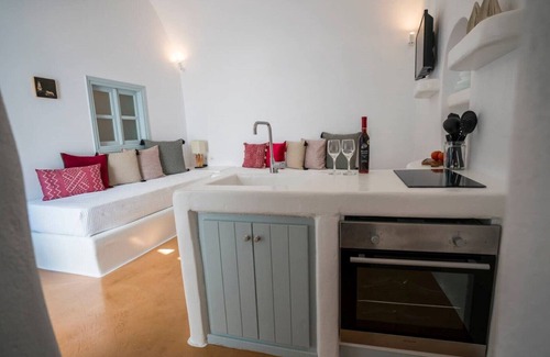 Emporio House | Santorini-treasures Lavender villa traditional