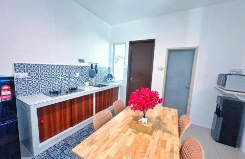 Tasek Gelugor House | Santorini Vibes Penang - Tasek Gelugor