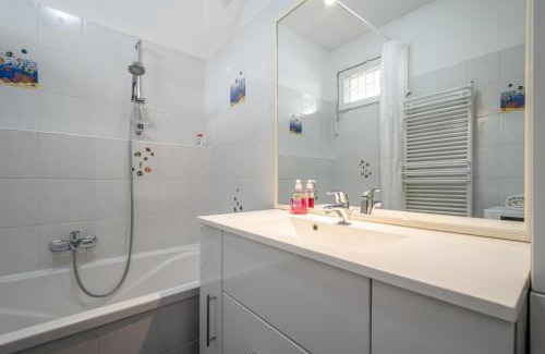 13th District Apartment | Santos 1214 Apartment
