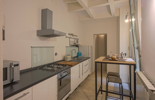 Oltrarno Apartment | SantoSpirito Suite - Hosted by Sweetstay