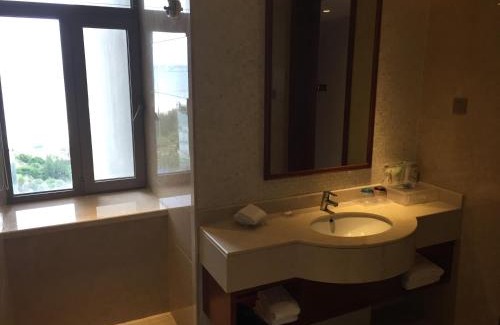Tianya District Hotel | Sanya Seacube Holiday Hotel