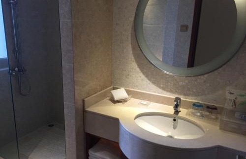 Tianya District Hotel | Sanya Seacube Holiday Hotel