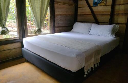 Pance House | Sapiens house cabaña del lago clásica