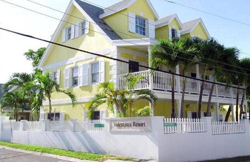 Dunmore Town House | Sapodilla House