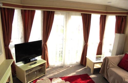 Sutton-on-Sea Apartment | Sapphire 8 Berth panel heated Towervans