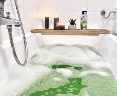 Frohnhausen Apartment | SAPPHIRE APARTMENT: FREE PARKING + NETFLIX + BATHTUB