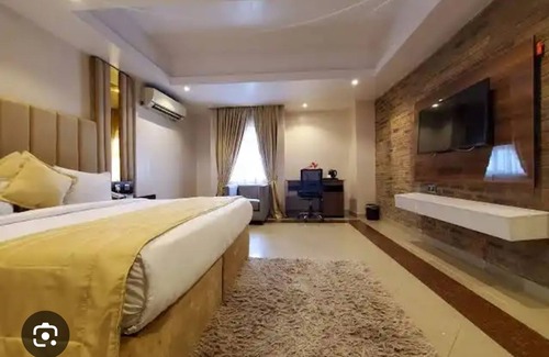 Ofin Hotel | Sapphire Hotel and Apartments