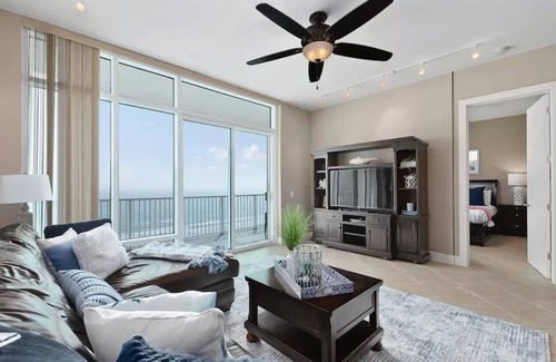 South Padre Island Condo | Sapphire Luxury Beachfront Condo on the 17th Floor, Amazing Views, Best Beaches