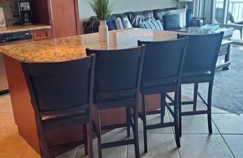 South Padre Island Condo | Sapphire Luxury Beachfront Condo on the 17th Floor, Amazing Views, Best Beaches