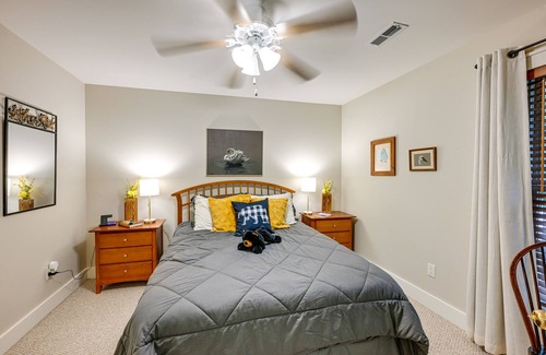 Sapphire Apartment | Sapphire Retreat Near Lakes, Trails & Waterfalls!
