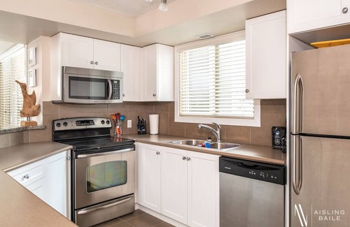 East Kootenay Apartment | Sapphire Serenity | Hot Tub | Pool | Ground Floor