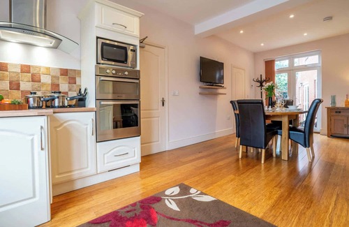 Caister-on-Sea Apartment | Sapphire - Spacious apartment near the Sea