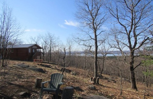 Golden Lake Cabin | SARAH LESLEY CABIN, VERY PRIVATE