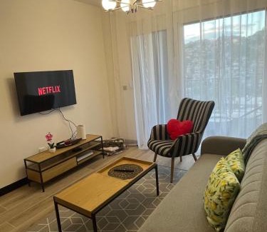 Alipasin Most Apartment | Sarajevo Cozy Corner - Free Parking