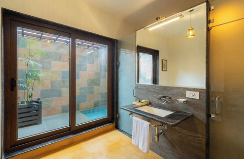 Eklingji Resort | Sarasiruham Resort Private Pool Villa