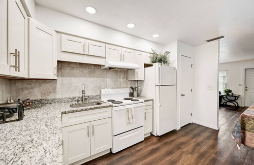 Laurel Park House | Sarasota Apartment in Downtown!