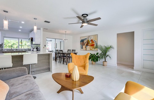 Whitfield House | Sarasota Home w/Private Pool ~ 10 Mi to Beach!