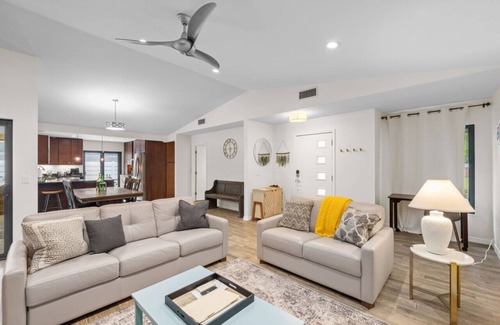 Indian Beach Sapphire Shores House | Sarasota Retreat near Downtown with FREE POOL HEAT!