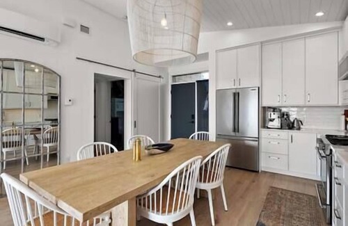 Black Creek House | Saratoga Beachfront Villa