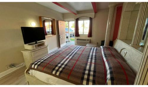 Ashburn Hotel | Saratoga Motel By Capital O Near Midway Airport Chicago IL