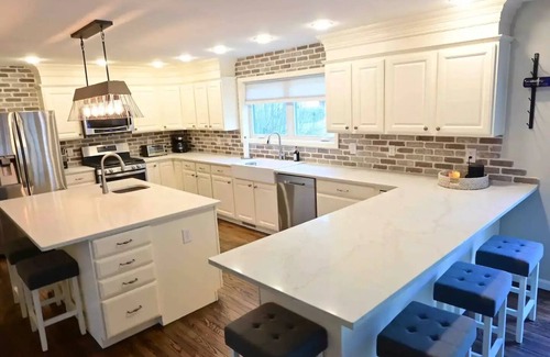 Saratoga Springs House | Saratoga oasis on 5.5 acres w/inground pooln