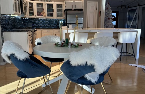 Saratoga Springs House | Saratoga Race Track in town luxury rental property with sunroom and deck