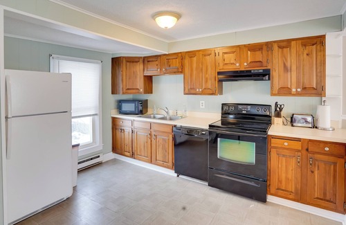 Saratoga Springs Apartment | Saratoga Springs Apartment 1/2 Mi to Downtown