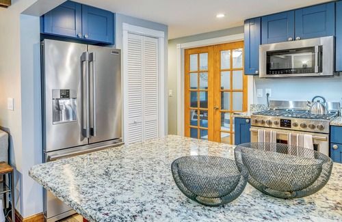 Saratoga Springs House | Saratoga Springs Vacation Rental w/Lake Views!