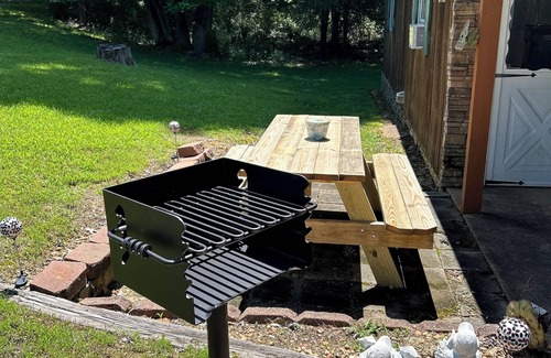 Independence Cabin | Sardis Fish Camp north side near Holiday Lodge/Teckville, 1 mile from boat ramp
