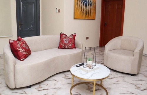 Lagos Apartment | Sardonyx- Enjoyable studio with AC in vibrant Lagos