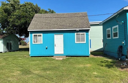 Cedar Lane Cabin | Sargent TX Seagull Seaclusion