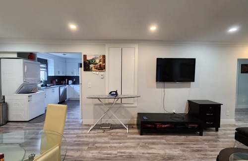 Newton House | Sarla Villa Surrey