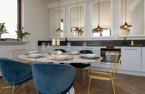 Wilanow Apartment | Sarmacka 4B | Comfort Apartment | 2 Bathrooms