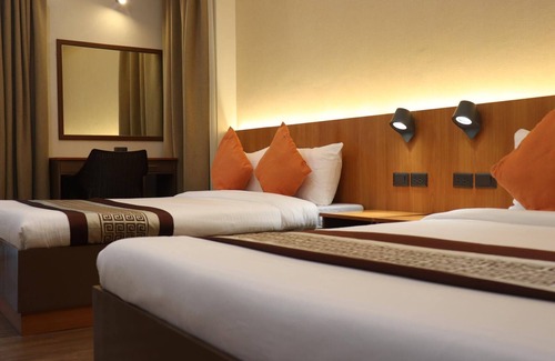 Urdaneta City Hotel | Sarojus Farmview Hotel