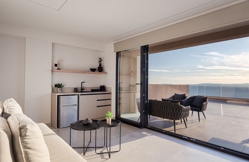Saronikos Hotel | Saronida Hills