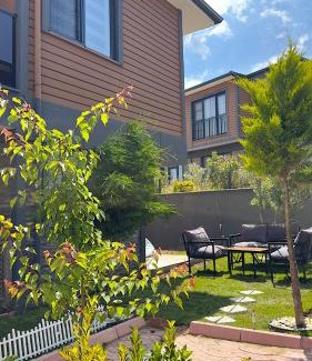 Erikli Koyu Villa | Sarosun Incisi Eriklide Bahceli Müstakil Villa