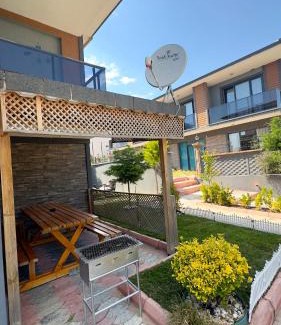 Erikli Koyu Villa | Sarosun Incisi Eriklide Bahceli Müstakil Villa