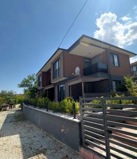 Erikli Koyu Villa | Sarosun Incisi Eriklide Bahceli Müstakil Villa