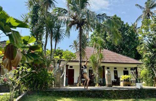 Senggigi House | Sasak Garden Resort
