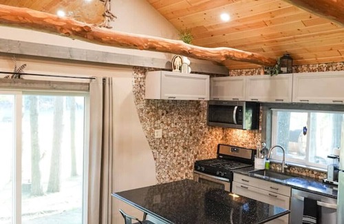 Conover Cabin | Sasquatch Sanctuary Tiny Log Home on 10 Acres