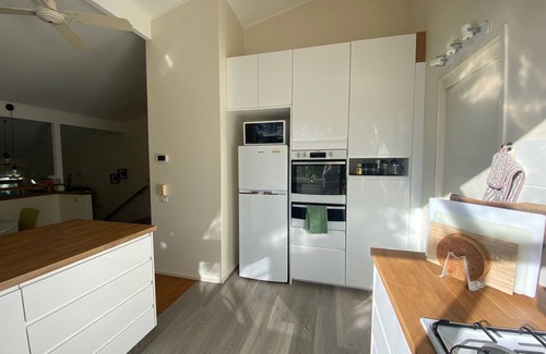 Sassafras House | Sassafras Treehouse in The Dandenong Ranges, Victoria