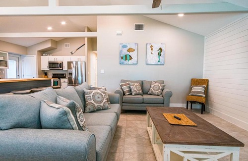 Safe Harbor House | Sassy Seahorse home