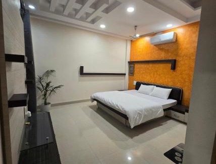 Indore Apartment | Satyabhama HomeStay-Pearl-Luxury two BHK Appartment