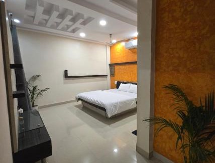 Indore Apartment | Satyabhama HomeStay-Pearl-Luxury two BHK Appartment