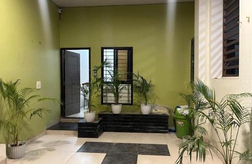 Indore Apartment | Satyabhama HomeStay-Pearl-Luxury two BHK Appartment