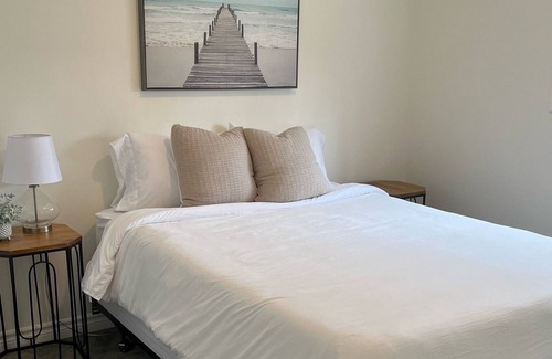 Sauble Beach Cottage | Sauble Beach Cottage - Quiet family setting