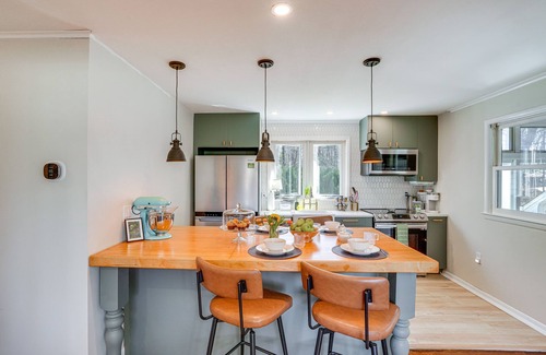 Mount Marion House | Saugerties Farmhouse: Sauna & Countryside Views